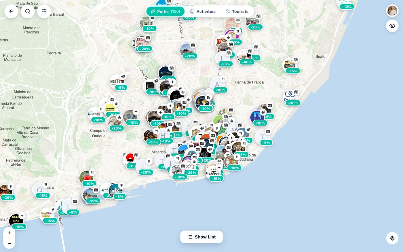 The perks map in Lisbon with partner pins showing discounts from 5% to 40%